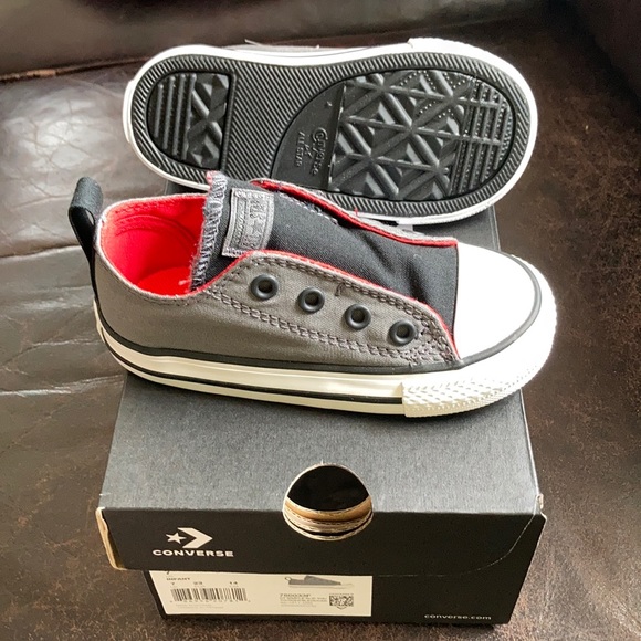 Converse Simple Slip On All Stars - Picture 2 of 4